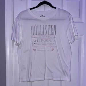 Hollister White Graphic Tee